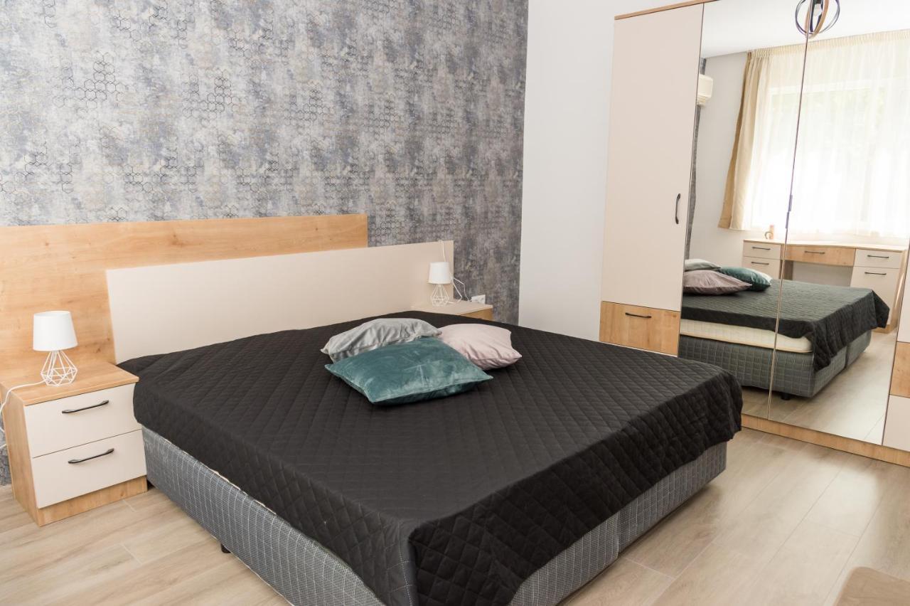 Alagen Apartments Burgas Екстер'єр фото